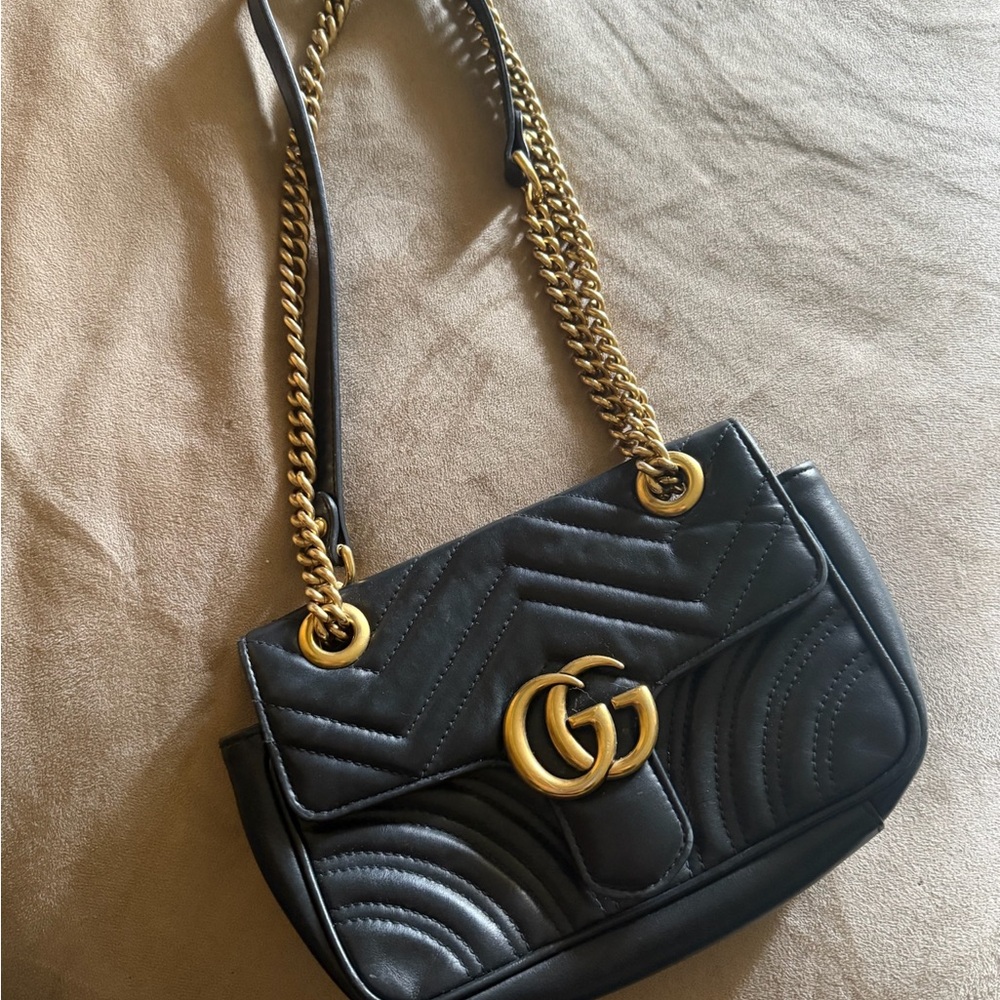 Gucci Marmont Black Quilted Shoulder Bag with Gold Chain